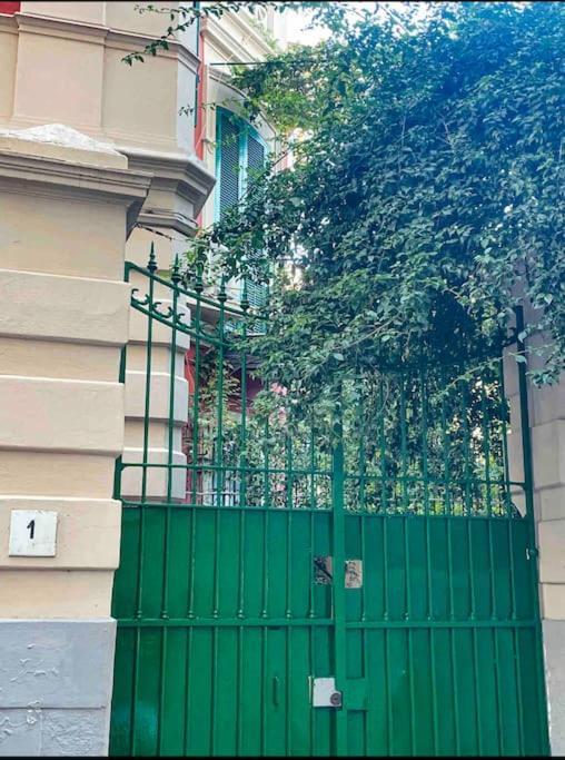 Bouganville Holiday House نابولي المظهر الخارجي الصورة