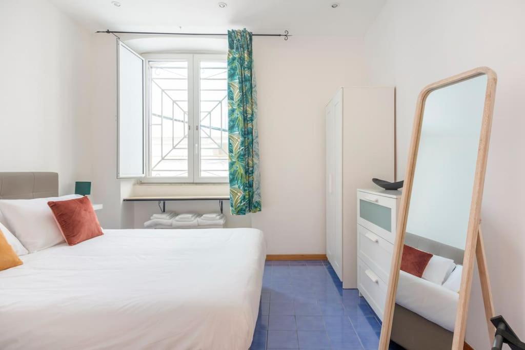 Bouganville Holiday House نابولي المظهر الخارجي الصورة